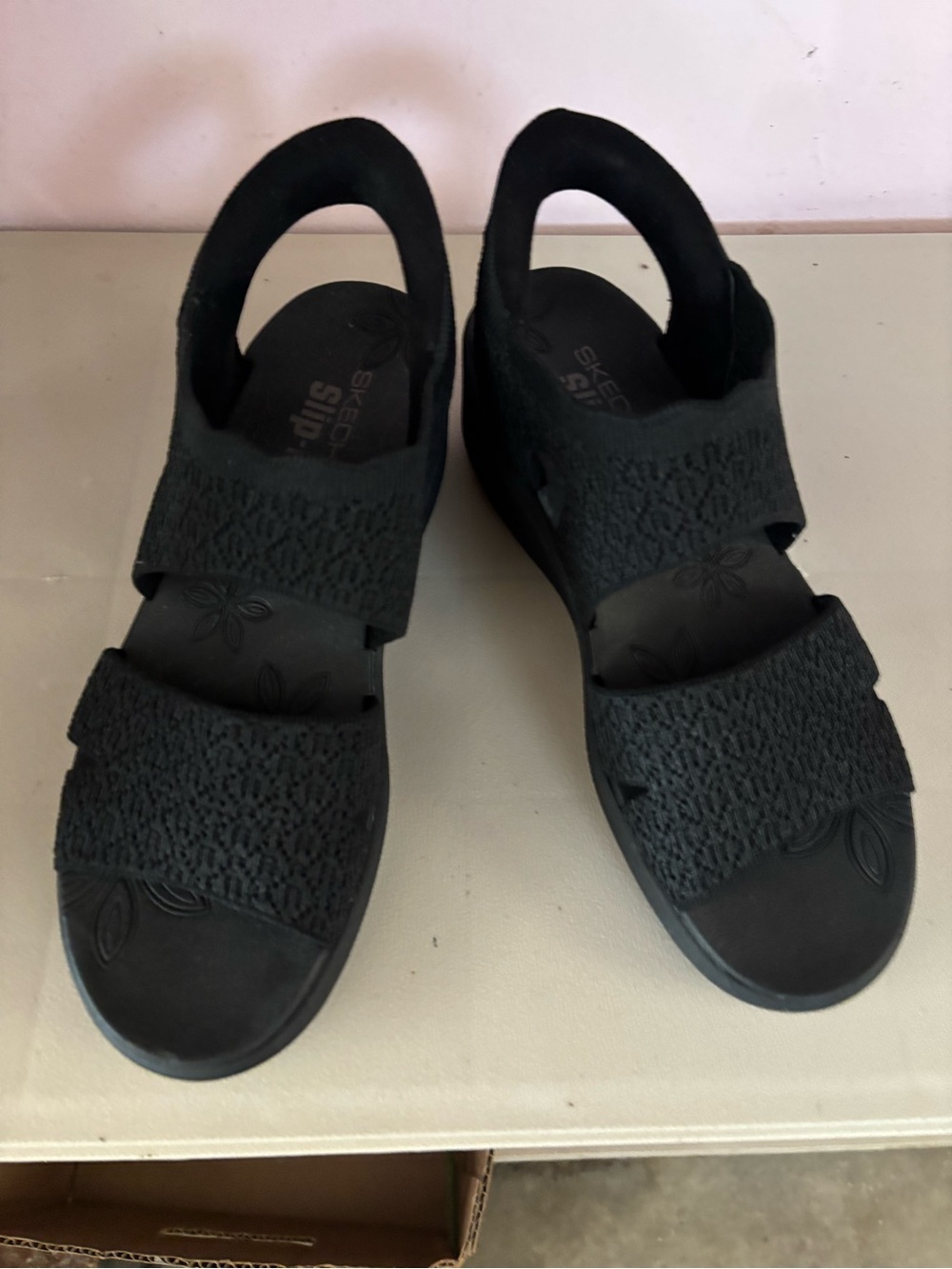 Skechers  Women's Pier-Lite-Slip On Sandals in black